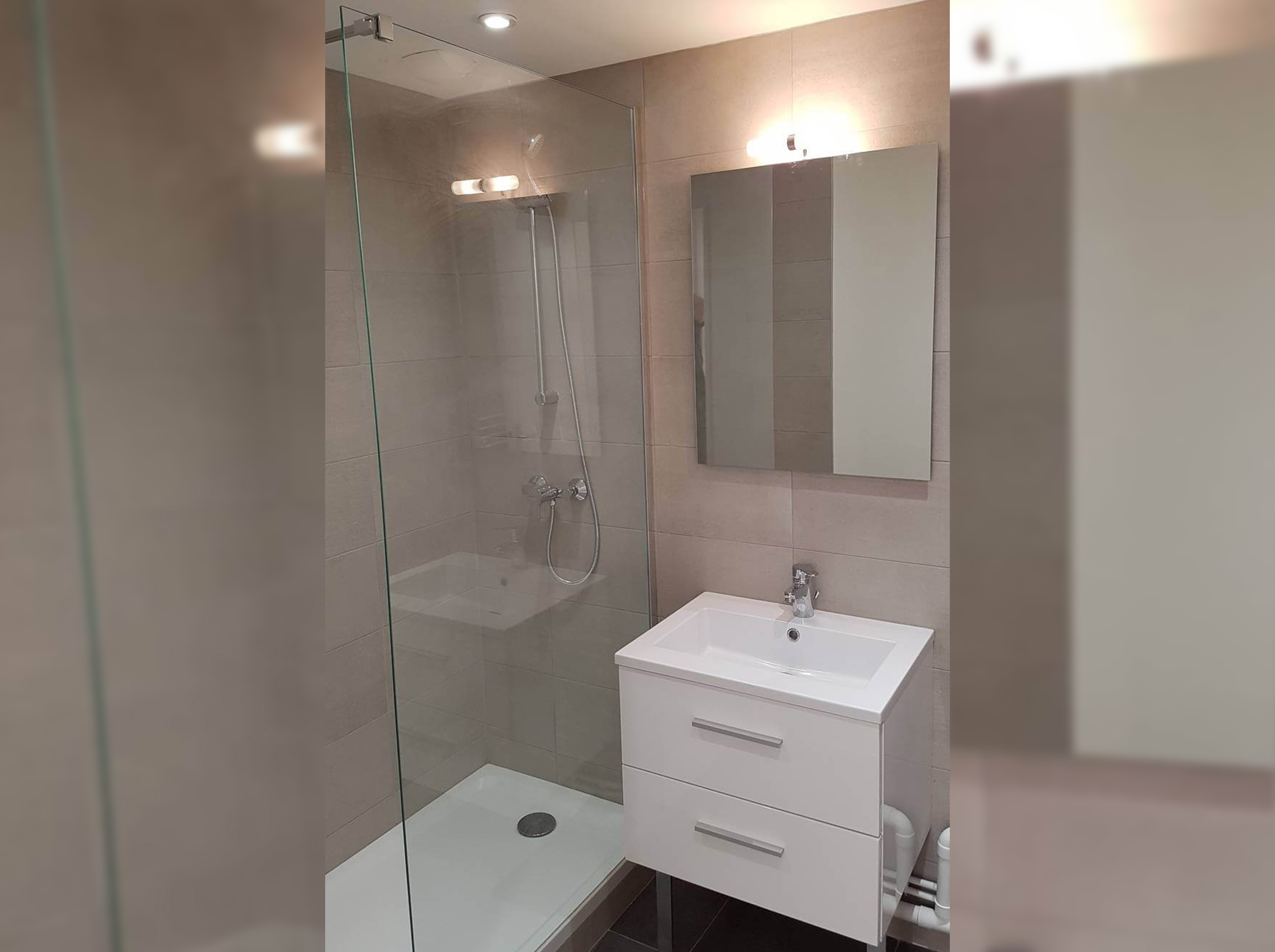 Plombier : rénovation de salle de bain à Vénissieux